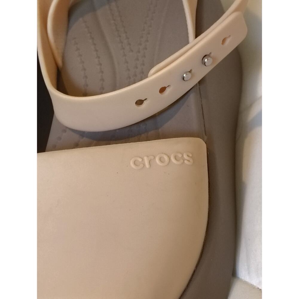 Crocs Brooklyn Women Wedge Sandals Size 10 Tan/Beige Ankle Strap Open Toe - Picture 3 of 9